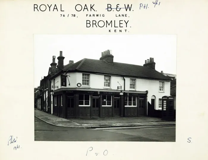 Framed Print : Photograph of Royal Oak PH, Bromley, Greater London Framed Print : Photograph of Royal Oak PH, Bromley, Greater London