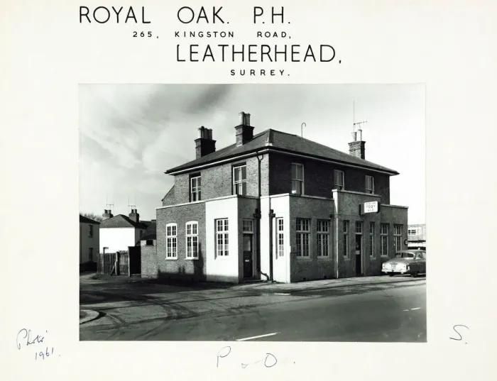 Framed Print : Photograph of Royal Oak PH, Leatherhead, Surrey Framed Print : Photograph of Royal Oak PH, Leatherhead, Surrey