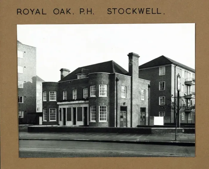 Framed Print : Photograph of Royal Oak PH, Stockwell, London Framed Print : Photograph of Royal Oak PH, Stockwell, London