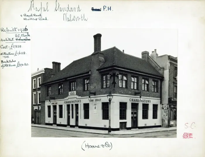 Framed Print : Photograph of Royal Standard PH, Walworth, London Framed Print : Photograph of Royal Standard PH, Walworth, London
