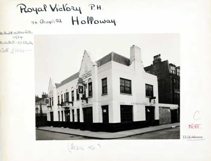 Framed Print : Photograph of Royal Victory PH, Holloway, London Framed Print : Photograph of Royal Victory PH, Holloway, London