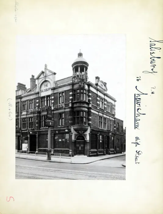 Framed Print : Photograph of Salisbury Arms, Lewisham, London Framed Print : Photograph of Salisbury Arms, Lewisham, London