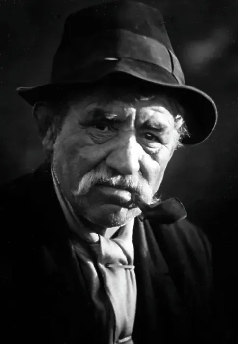Framed Print : Photograph by Sam Thompson of Old Rusty, a Lunesdale grouser Framed Print : Photograph by Sam Thompson of Old Rusty, a Lunesdale grouser
