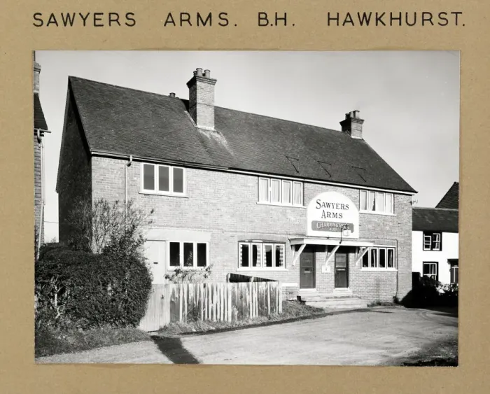 Framed Print : Photograph of Sawyers Arms, Hawkhurst, Kent Framed Print : Photograph of Sawyers Arms, Hawkhurst, Kent