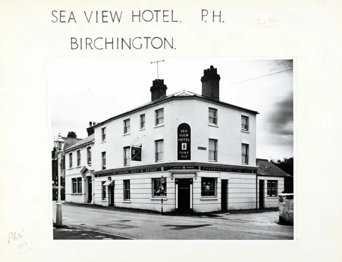 Framed Print : Photograph of Sea View Hotel, Birchington, Kent Framed Print : Photograph of Sea View Hotel, Birchington, Kent
