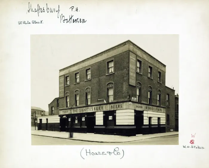 Framed Print : Photograph of Shaftesbury Hotel, Battersea, London Framed Print : Photograph of Shaftesbury Hotel, Battersea, London