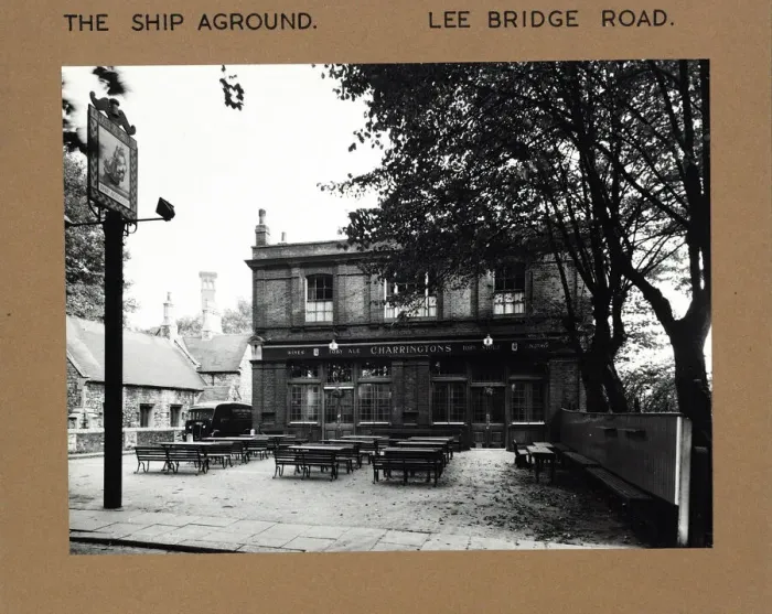 Framed Print : Photograph of Ship Aground PH, Lea Bridge Road, London