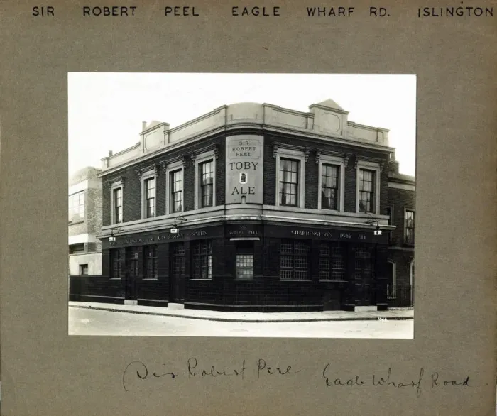 Framed Print : Photograph of Sir Robert Peel PH, Islington, London Framed Print : Photograph of Sir Robert Peel PH, Islington, London