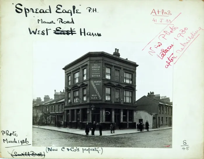 Framed Print : Photograph of Spread Eagle PH, Stratford (Old), London