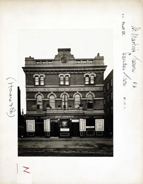 Framed Print : Photograph of St Martins Tavern, Camden Town, London