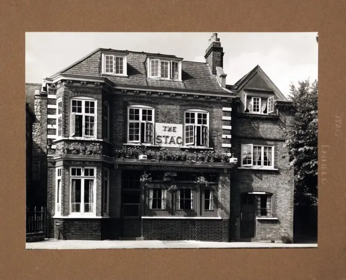 Framed Print : Photograph of Stag PH, Enfield, Greater London Framed Print : Photograph of Stag PH, Enfield, Greater London
