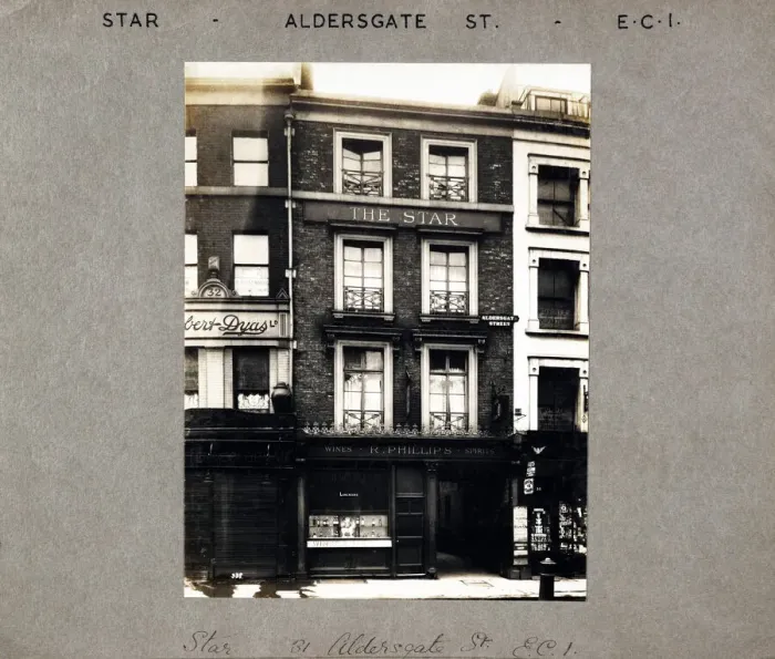 Framed Print : Photograph of Star PH, Aldersgate, London Framed Print : Photograph of Star PH, Aldersgate, London