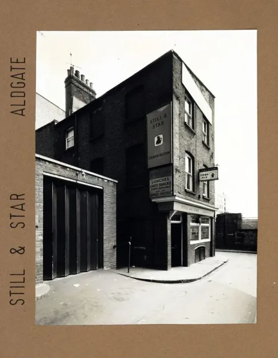 Framed Print : Photograph of Still & Star PH, Aldgate, London Framed Print : Photograph of Still & Star PH, Aldgate, London