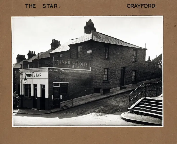 Framed Print : Photograph of Star PH, Crayford, Greater London Framed Print : Photograph of Star PH, Crayford, Greater London