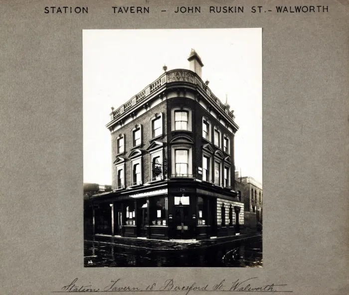 Framed Print : Photograph of Station Tavern, Walworth, London Framed Print : Photograph of Station Tavern, Walworth, London