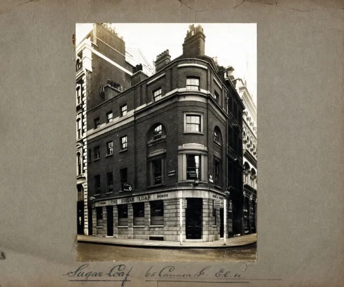 Framed Print : Photograph of Sugar Loaf PH, City, London Framed Print : Photograph of Sugar Loaf PH, City, London