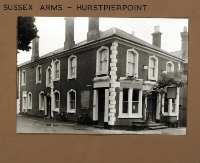 Framed Print : Photograph of Sussex Arms, Hurstpierpoint, Sussex Framed Print : Photograph of Sussex Arms, Hurstpierpoint, Sussex