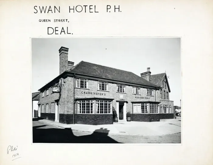 Framed Print : Photograph of Swan Hotel, Deal, Kent Framed Print : Photograph of Swan Hotel, Deal, Kent