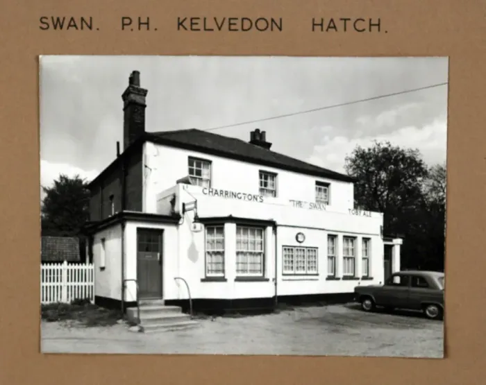 Framed Print : Photograph of Swan PH, Kelvedon Hatch, Essex Framed Print : Photograph of Swan PH, Kelvedon Hatch, Essex