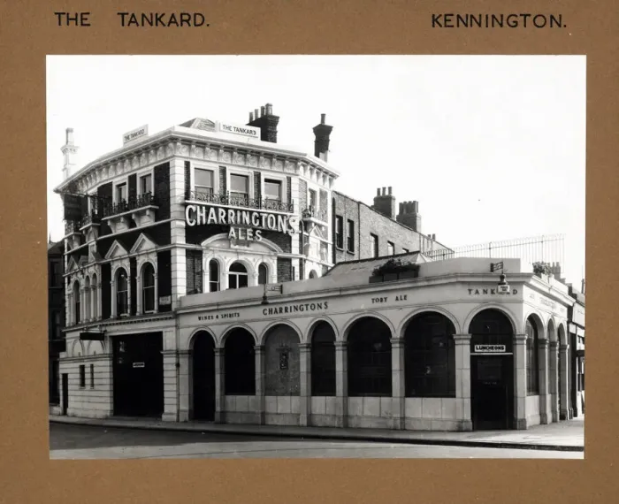Framed Print : Photograph of Tankard PH, Kennington, London Framed Print : Photograph of Tankard PH, Kennington, London