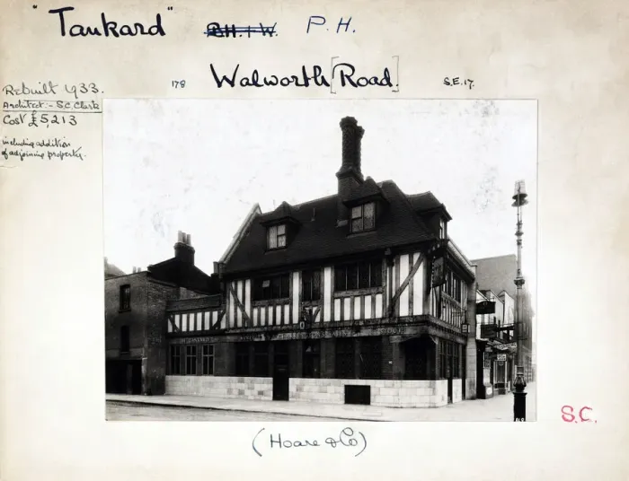 Framed Print : Photograph of Tankard PH, Walworth, London Framed Print : Photograph of Tankard PH, Walworth, London