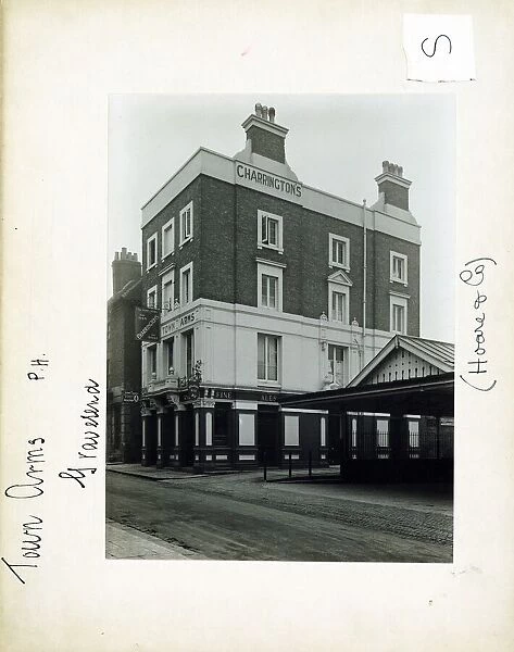 Photograph of Town Arms, Gravesend, Kent