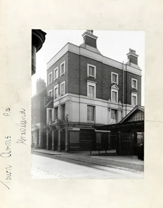 Framed Print : Photograph of Town Arms, Gravesend, Kent Framed Print : Photograph of Town Arms, Gravesend, Kent