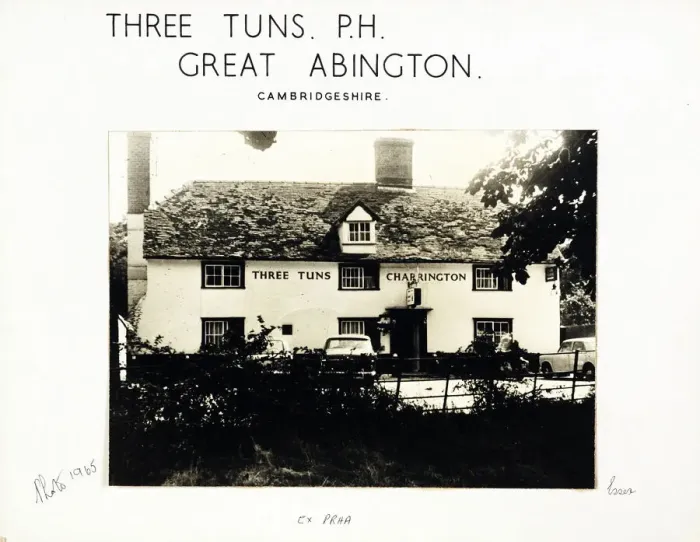 Framed Print : Photograph of Three Tuns PH, Great Abington, Cambridgeshire Framed Print : Photograph of Three Tuns PH, Great Abington, Cambridgeshire