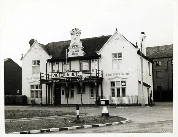 Photograph of Victoria Hotel, Chard, Somerset