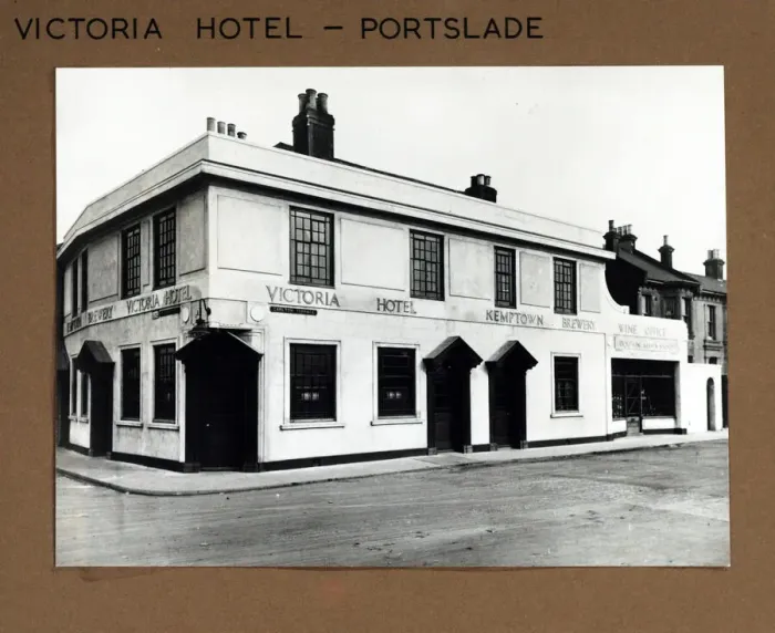 Framed Print : Photograph of Victoria Hotel, Portslade, Sussex Framed Print : Photograph of Victoria Hotel, Portslade, Sussex