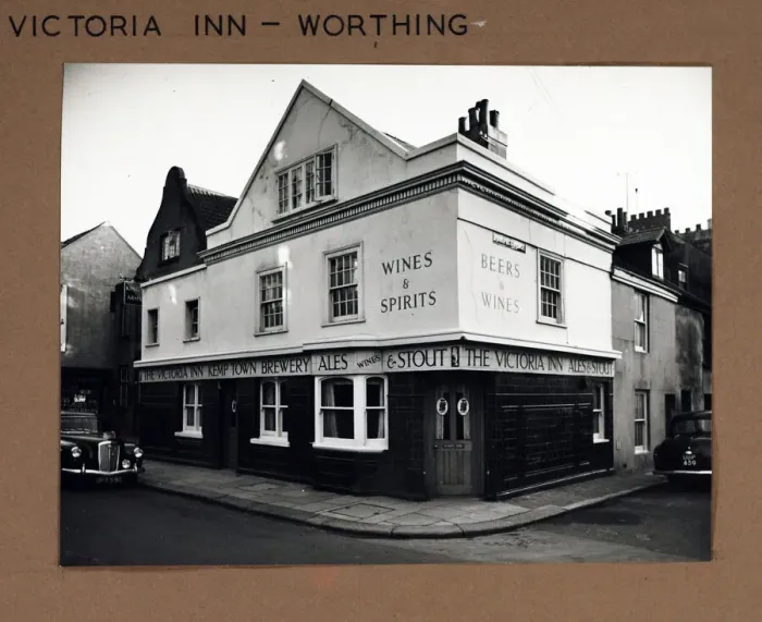 Framed Print : Photograph of Victoria Inn, Worthing, Sussex Framed Print : Photograph of Victoria Inn, Worthing, Sussex