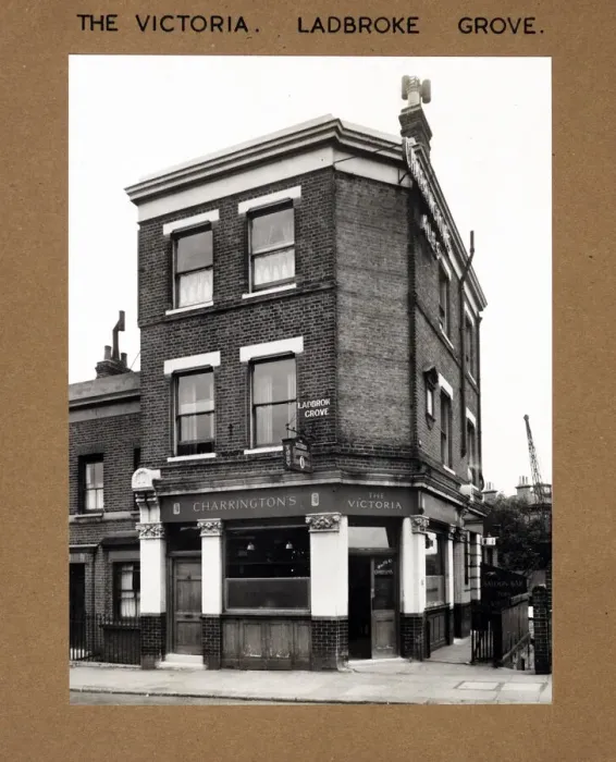 Framed Print : Photograph of Victoria PH, Ladbroke Grove, London Framed Print : Photograph of Victoria PH, Ladbroke Grove, London