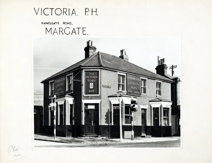 Framed Print : Photograph of Victoria PH, Margate, Essex Framed Print : Photograph of Victoria PH, Margate, Essex