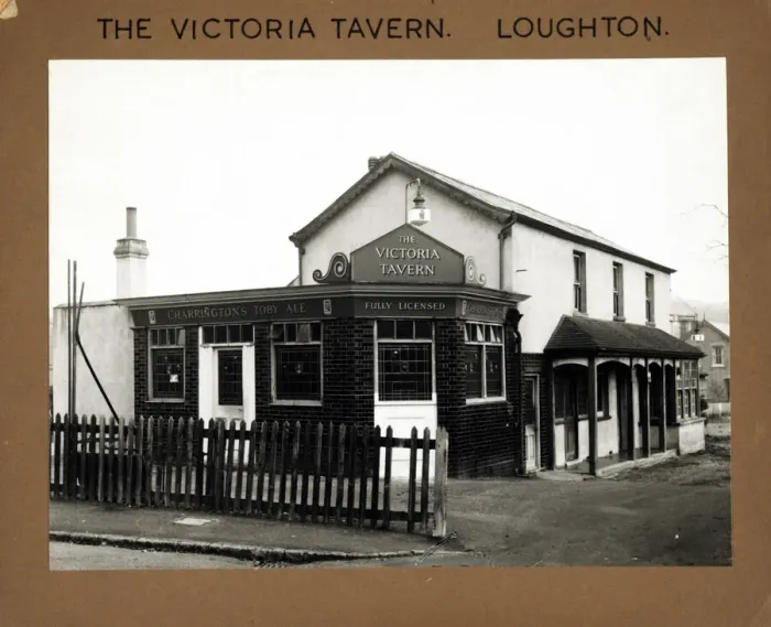 Framed Print : Photograph of Victoria Tavern, Loughton, Essex Framed Print : Photograph of Victoria Tavern, Loughton, Essex