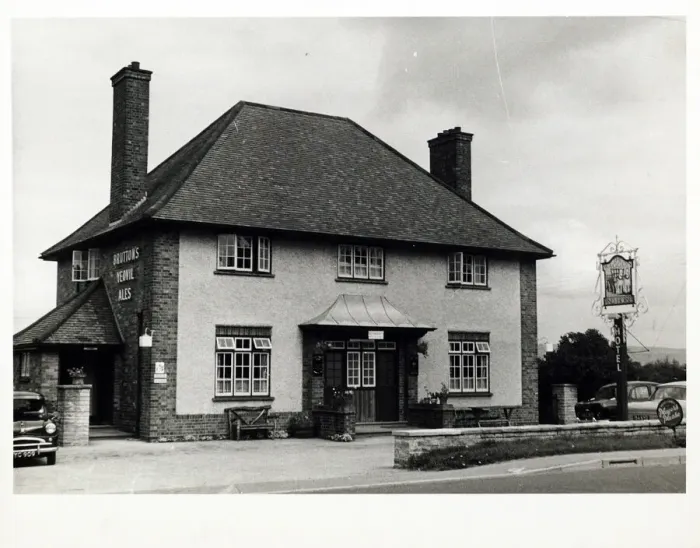 Framed Print : Photograph of Waggon & Horses PH, Glastonbury, Somerset Framed Print : Photograph of Waggon & Horses PH, Glastonbury, Somerset