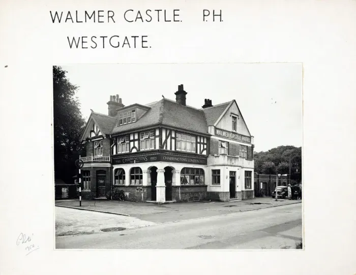 Framed Print : Photograph of Walmer Castle Hotel, Westgate, Kent Framed Print : Photograph of Walmer Castle Hotel, Westgate, Kent