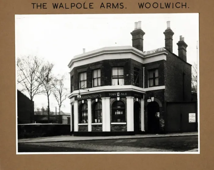 Framed Print : Photograph of Walpole Arms, Woolwich, London Framed Print : Photograph of Walpole Arms, Woolwich, London