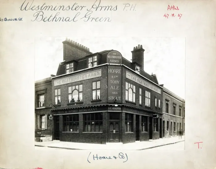 Framed Print : Photograph of Westminster Arms, Bethnal Green, London Framed Print : Photograph of Westminster Arms, Bethnal Green, London
