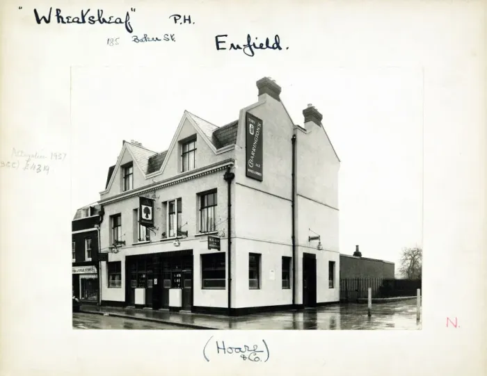 Framed Print : Photograph of Wheatsheaf PH, Enfield, Greater London Framed Print : Photograph of Wheatsheaf PH, Enfield, Greater London