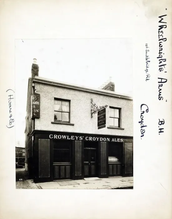 Framed Print : Photograph of Wheelwrights Arms, Croydon, Surrey Framed Print : Photograph of Wheelwrights Arms, Croydon, Surrey