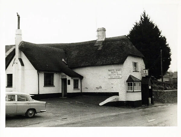 Photograph of White Hart Hotel, Honiton, Devon