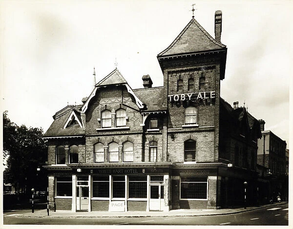 Photograph of White Hart Hotel, Upper Norwood, London