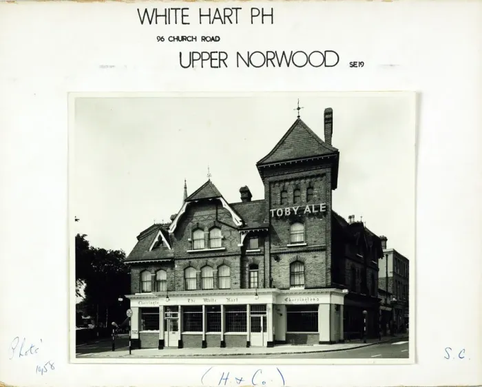 Framed Print : Photograph of White Hart Hotel, Upper Norwood, London Framed Print : Photograph of White Hart Hotel, Upper Norwood, London