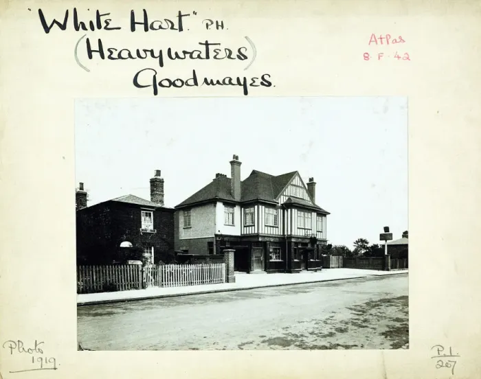 Framed Print : Photograph of White Hart PH, Goodmayes, Greater London Framed Print : Photograph of White Hart PH, Goodmayes, Greater London
