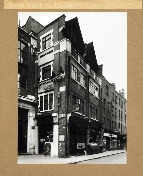 Framed Print : Photograph of White Hart PH, Holborn, London Framed Print : Photograph of White Hart PH, Holborn, London