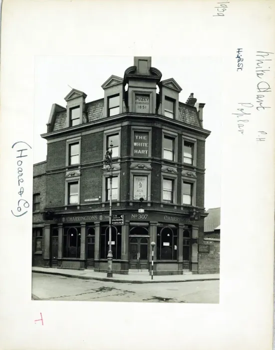 Framed Print : Photograph of White Hart PH, Poplar, London Framed Print : Photograph of White Hart PH, Poplar, London
