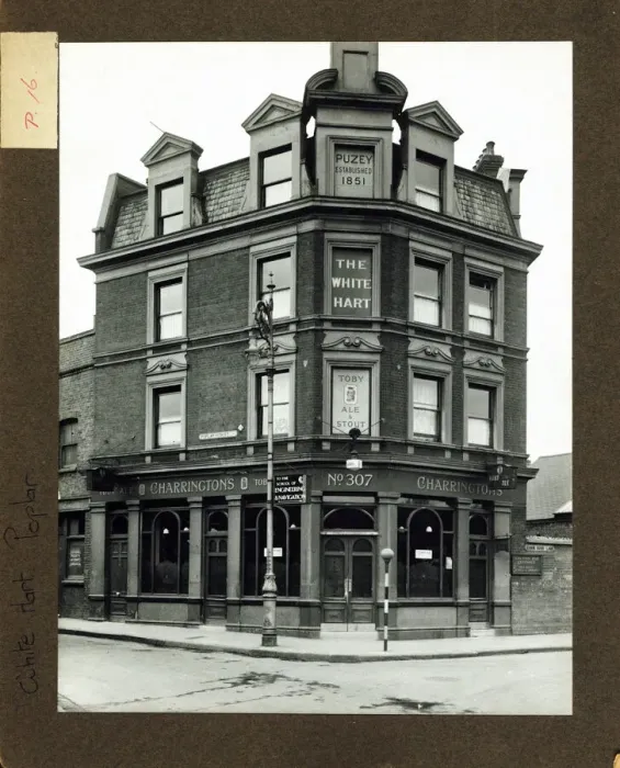 Framed Print : Photograph of White Hart PH, Poplar, London Framed Print : Photograph of White Hart PH, Poplar, London
