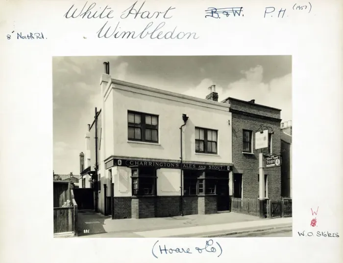 Framed Print : Photograph of White Hart PH, Wimbledon (New), London Framed Print : Photograph of White Hart PH, Wimbledon (New), London