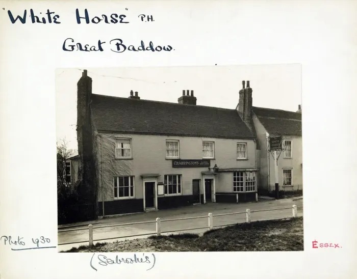 Framed Print : Photograph of White Horse PH, Great Baddow, Essex Framed Print : Photograph of White Horse PH, Great Baddow, Essex