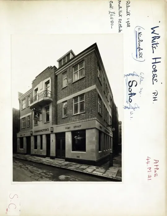 Framed Print : Photograph of White Horse PH, Soho (New), London Framed Print : Photograph of White Horse PH, Soho (New), London